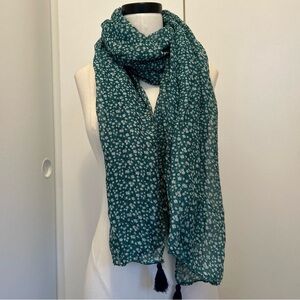 NEW WITH TAGS! Teal Multicolored Floral Print Sheer Lightweight Scarf w Tassels